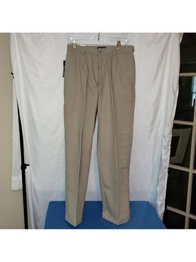 NWT Men's BLUE GENERATION Classic Fit Flat Front Teflon Twill Khaki's - 32/30